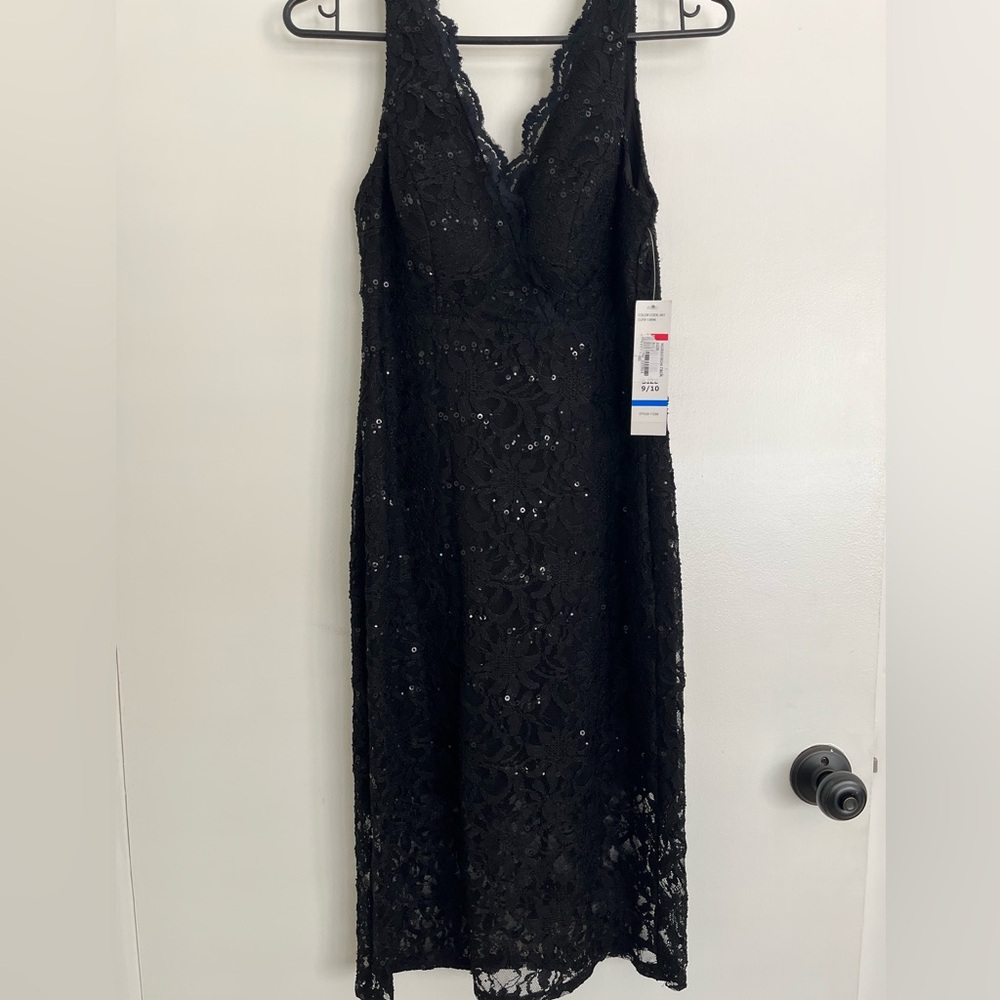 Jump Apparel Black Sequined Floral Lace Dress NWT Size 9/10, runs small